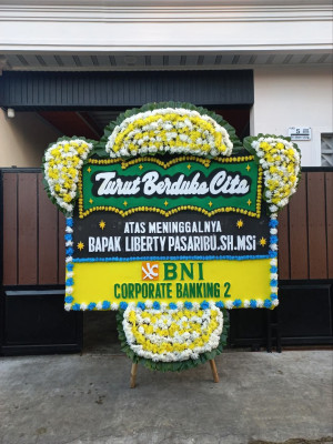Papan Bunga Duka di Rurukan