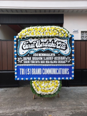 Papan Bunga Duka di Rurukan